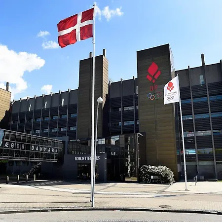 Idraettens Hus Og Konference Brøndbyvester
