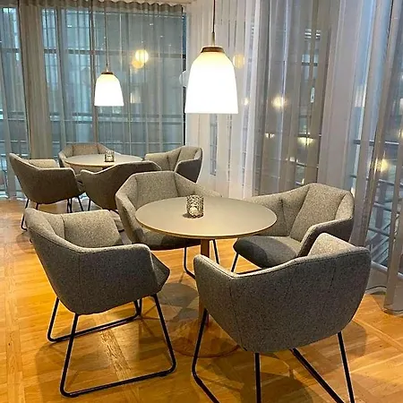 Idraettens Hus Og Konference Brøndbyvester