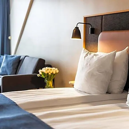 Idraettens Hus Og Konference Hotel 3*
