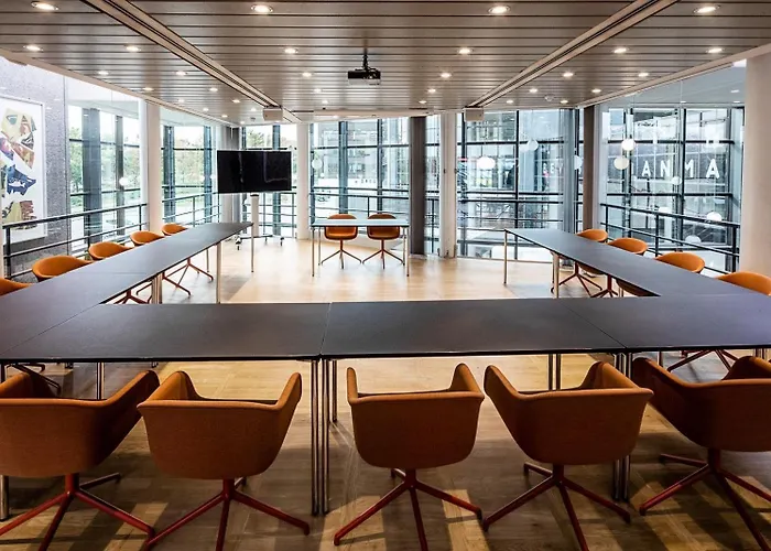 酒店 Idraettens Hus Og Konference 3*